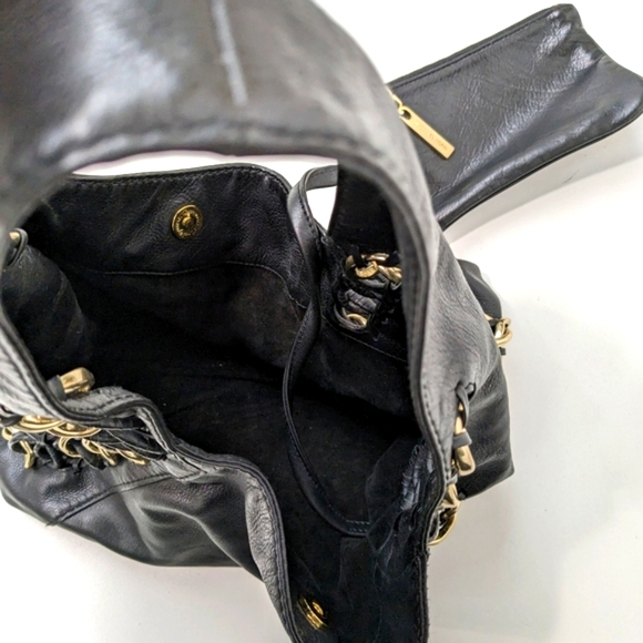 Michael Kors Chainlink Hobo Soft Leather Bag in Black and Gold - Picture 4 of 4